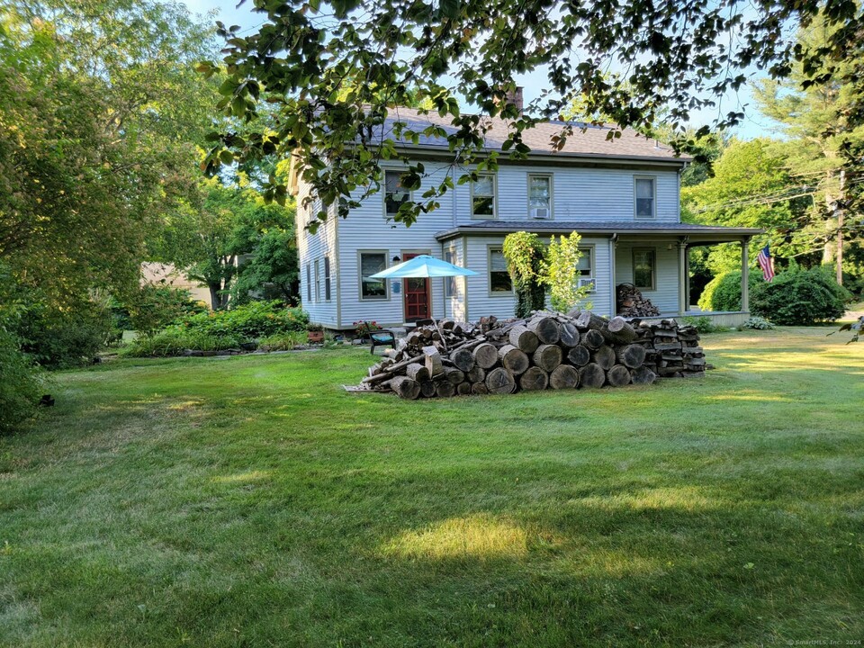 33 Wildwood Ave in Madison, CT - Foto de edificio