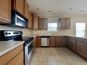 1641 Silver Oak Ln in Knoxville, TN - Building Photo - Building Photo