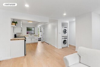 168 Prospect Park Southwest in Brooklyn, NY - Building Photo - Building Photo