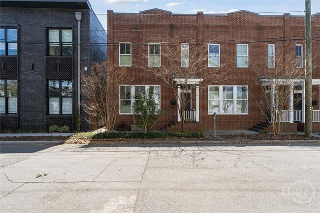 303 Alice St in Savannah, GA - Building Photo - Building Photo