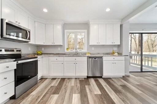 241 S Worcester St in Norton, MA - Building Photo