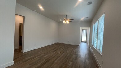 27114 Cutleaf Daisy Ct in Hockley, TX - Building Photo - Building Photo