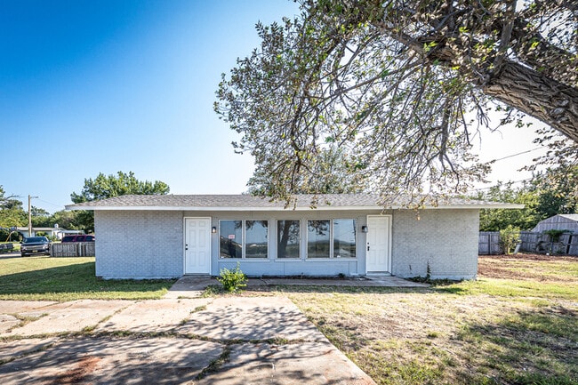 property at 2814 NW 34th St