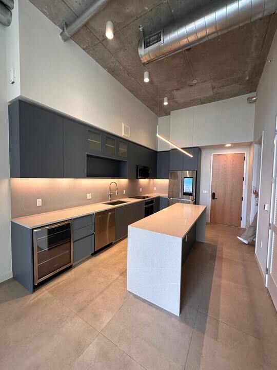 226 NW 33rd St, Unit A7 in Miami, FL - Building Photo