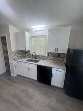 544-546 Charleston Ln in Lawrenceville, GA - Foto de edificio - Building Photo