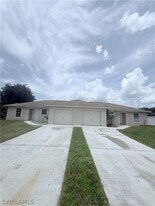 5212 30th St SW in Lehigh Acres, FL - Building Photo
