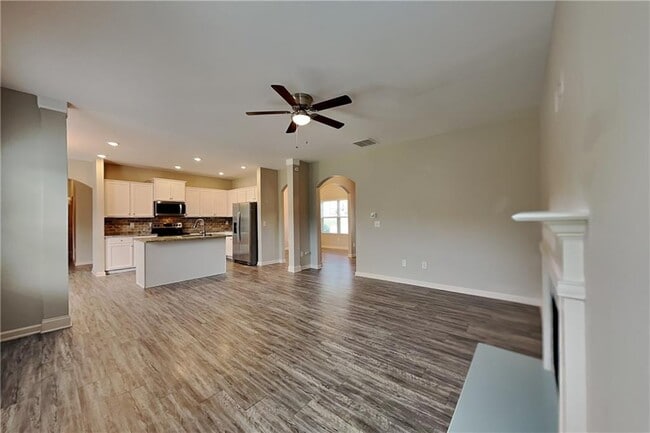 354 Hawthorn Dr in Dallas, GA - Building Photo - Building Photo