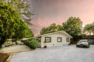 3860 7th Ave N, Unit 12 in St. Petersburg, FL - Building Photo