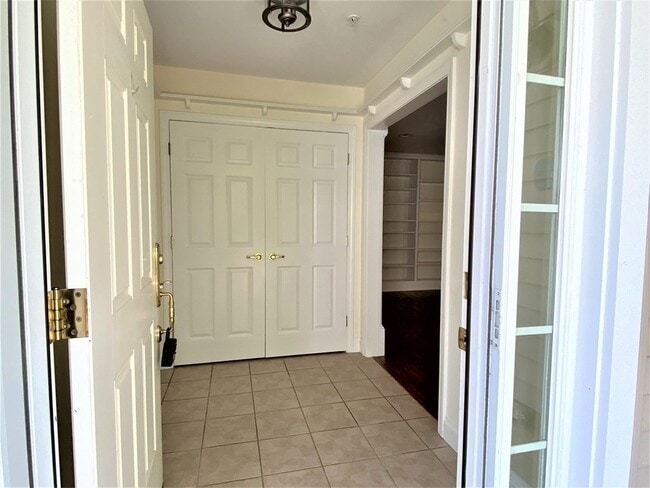 807 Ledgewood Way in Clinton, MA - Building Photo - Building Photo