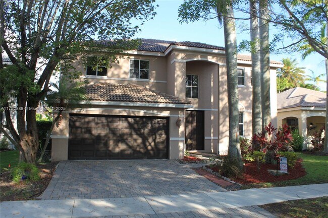 property at 947 Nandina Dr