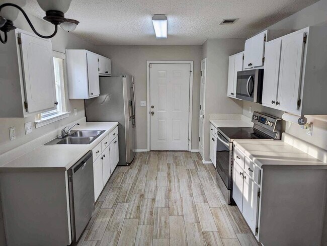 1017D Creel St in Fort Walton Beach, FL - Building Photo - Building Photo