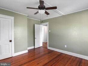 588 E King St in Strasburg, VA - Building Photo - Building Photo