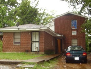 Lions Estate in Memphis, TN - Building Photo - Building Photo