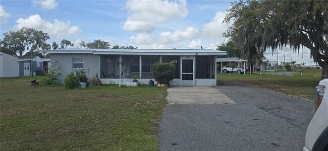 property at 1573 Fort Meade Rd