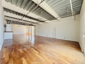 312 W 5th St, Unit 1206 in Los Angeles, CA - Building Photo - Building Photo