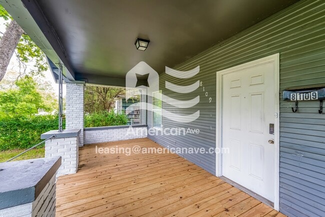 8109 1st Ave S in Birmingham, AL - Foto de edificio - Building Photo