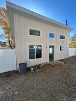 3182 S Imperial St, Unit B in Salt Lake City, UT - Building Photo