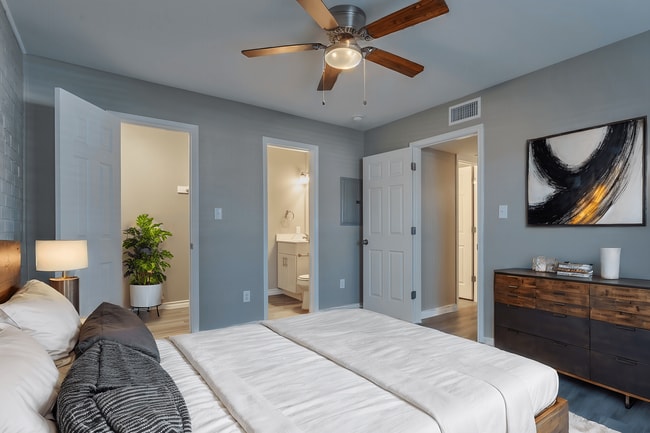 El Castillo in Garland, TX - Building Photo - Building Photo