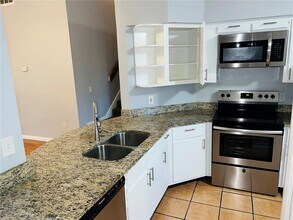 3030 S Semoran Blvd in Orlando, FL - Building Photo - Building Photo