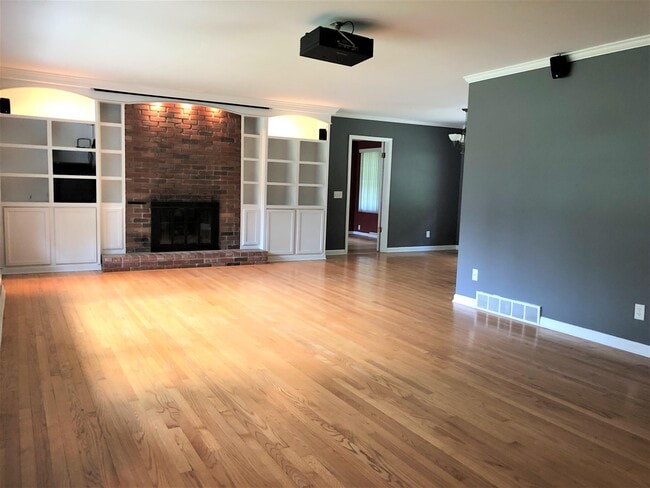 5826 Barton Rd in Madison, WI - Building Photo - Building Photo