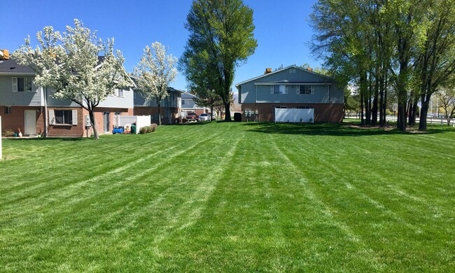 property at 3456 Ridgeland Park Dr