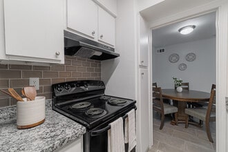 Yorktown in Houston, TX - Building Photo - Building Photo