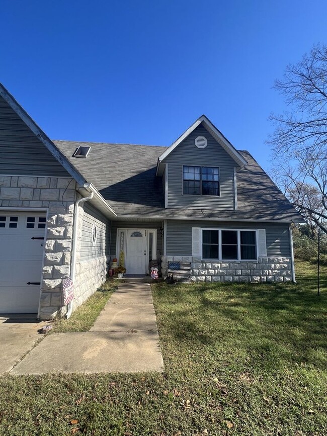 property at 1929 S Black Cat Rd