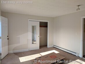 714 Broadway, Unit #4 in Somerville, MA - Foto de edificio - Building Photo