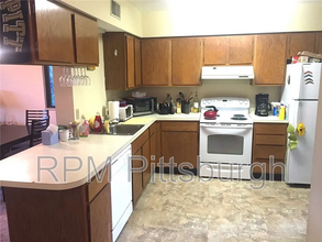 3242 Niagara Square in Pittsburgh, PA - Building Photo - Building Photo