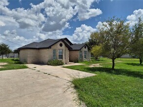 21 S Val Verde Rd in Donna, TX - Building Photo - Building Photo