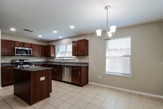 2717 Sandberry Dr in Houston, TX - Building Photo - Building Photo