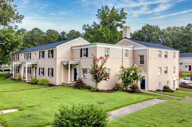 Westview Court in Salisbury, NC - Building Photo - Primary Photo