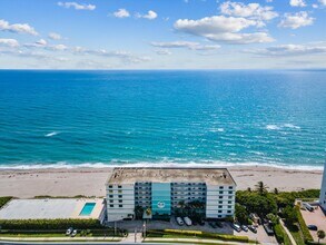 900 Ocean Dr in Juno Beach, FL - Building Photo - Building Photo