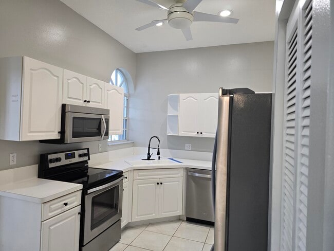 6179 Bear Creek Ct in Greenacres, FL - Building Photo - Building Photo