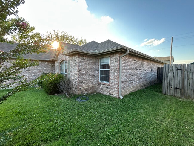 11011 East 118th St N in Collinsville, OK - Building Photo - Building Photo