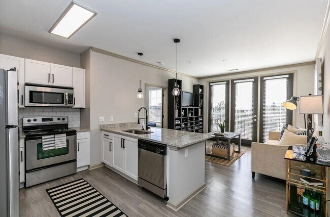 property at 1000 Ashwood Pkwy