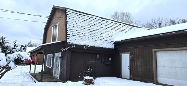 114 Bryan St in New Castle, PA - Building Photo - Building Photo