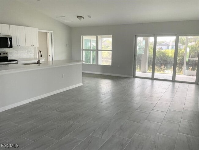 1708 NE 33rd Ln in Cape Coral, FL - Building Photo - Building Photo