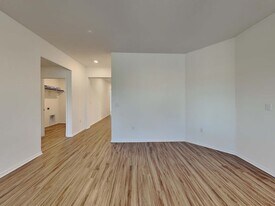 10721 Steinbeck Dr in Austin, TX - Building Photo