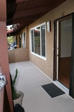 1000 W MacArthur Blvd, Unit 68 in Santa Ana, CA - Building Photo - Building Photo