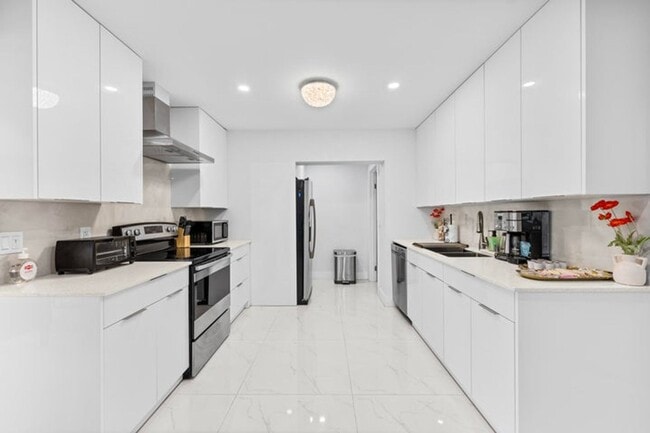 property at 255 Glouchester St