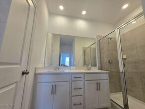 14911 White Pearl Rd in Punta Gorda, FL - Building Photo - Building Photo