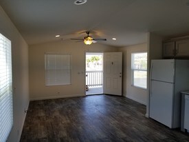 Davis Creek Mobile Home Park