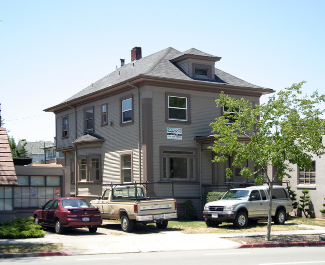 2906 Telegraph Ave in Berkeley, CA - Building Photo - Building Photo