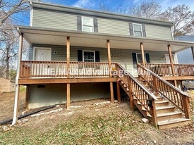 408 Winston St in Farmville, VA - Building Photo