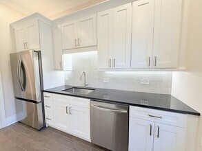 670 W Sheridan Rd in Chicago, IL - Building Photo - Building Photo