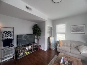 726 E 2nd St in Boston, MA - Building Photo - Building Photo