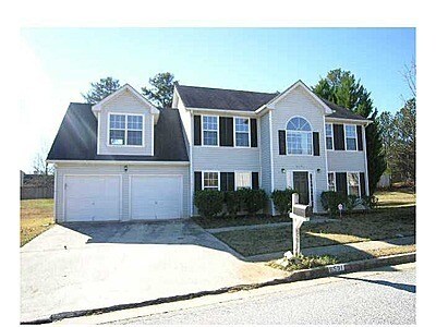 6569 Shaffers Way in Lithonia, GA - Building Photo