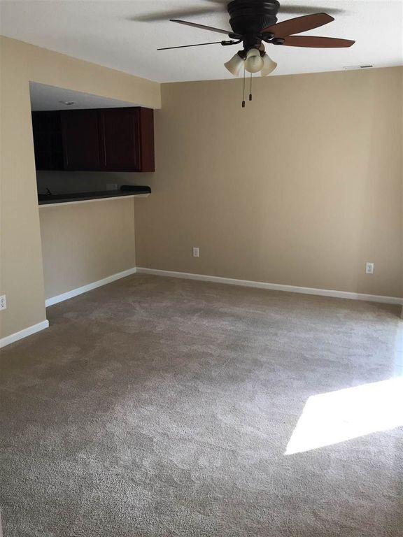 3315 S Oaklawn Cir in Bloomington, IN - Building Photo - Building Photo