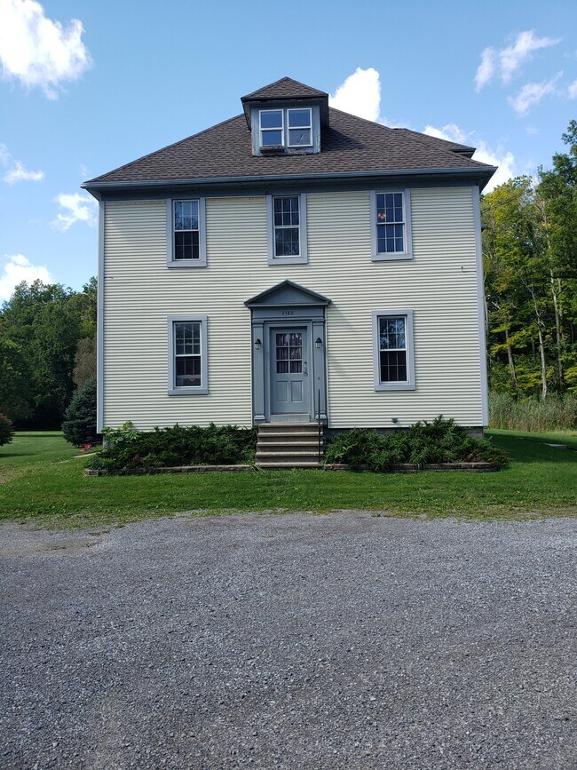 2780 Girdle Rd Rentals in Elma, NY